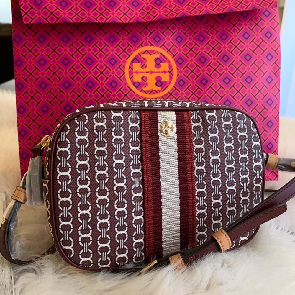 Beautiful new Tory Burch crossbody ♥️